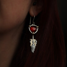 Load image into Gallery viewer, Spear Earrings