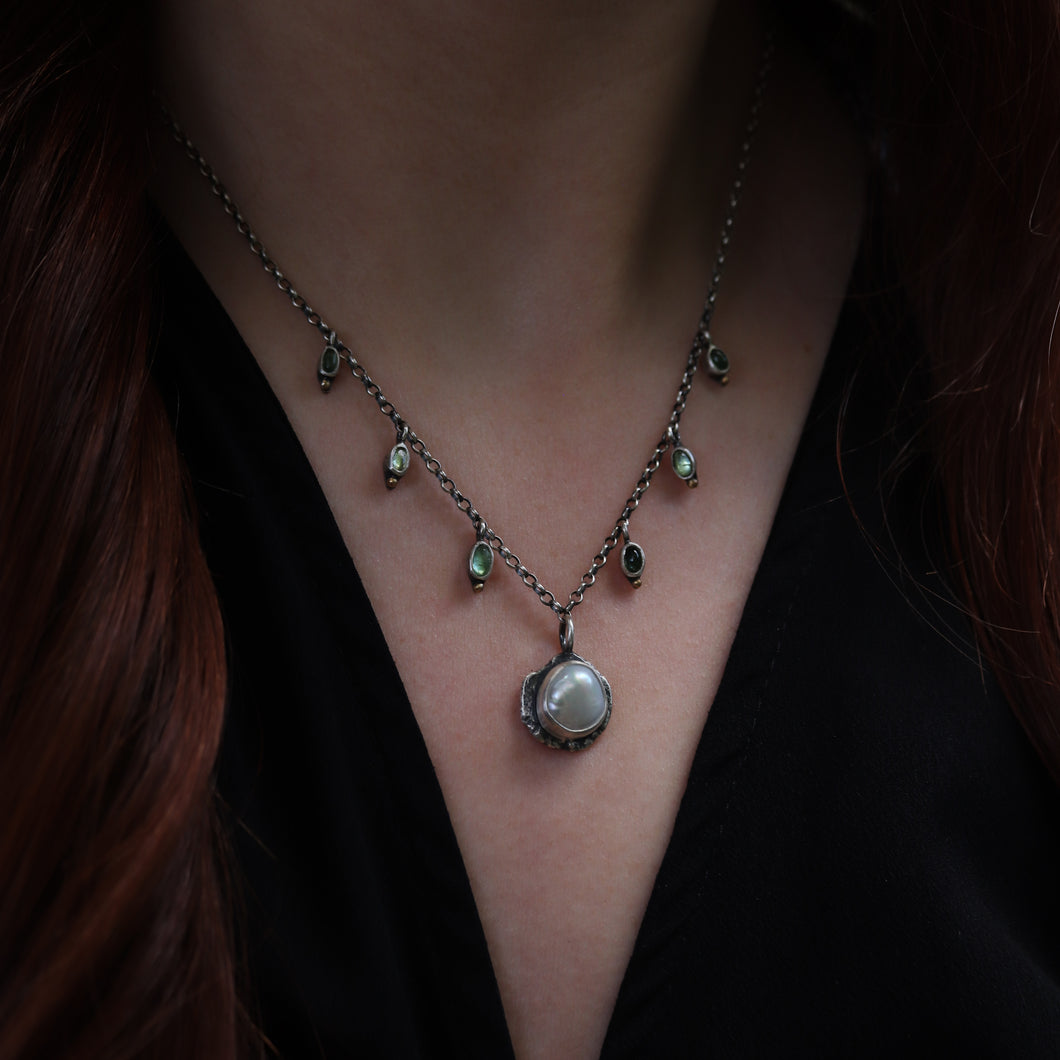 Kelpie Necklace • Pearl