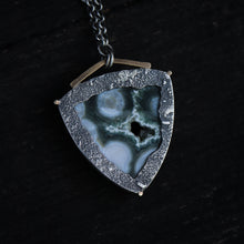 Load image into Gallery viewer, Crystal Cove Necklace