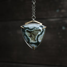 Load image into Gallery viewer, Crystal Cove Necklace