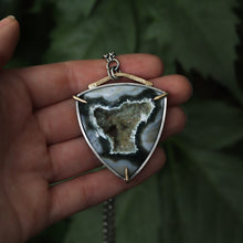 Load image into Gallery viewer, Crystal Cove Necklace