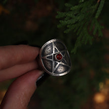Load image into Gallery viewer, Pentacle Ring 𖤐 Made To Order